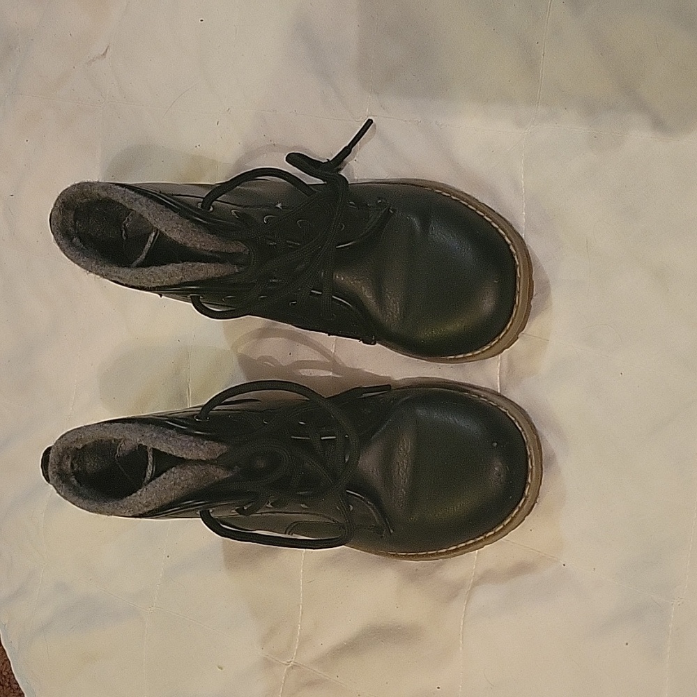 Children's Place black boots